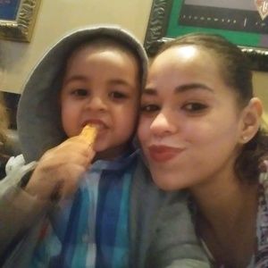 Meet your Posher, Iris